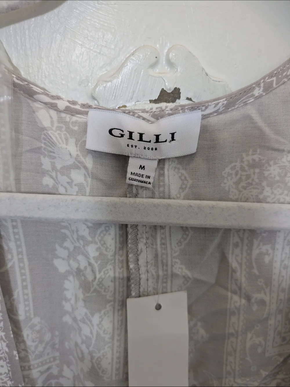 Gilli Taupe and White Floral Print Open Kimono Cardigan - Picture 2 of 4